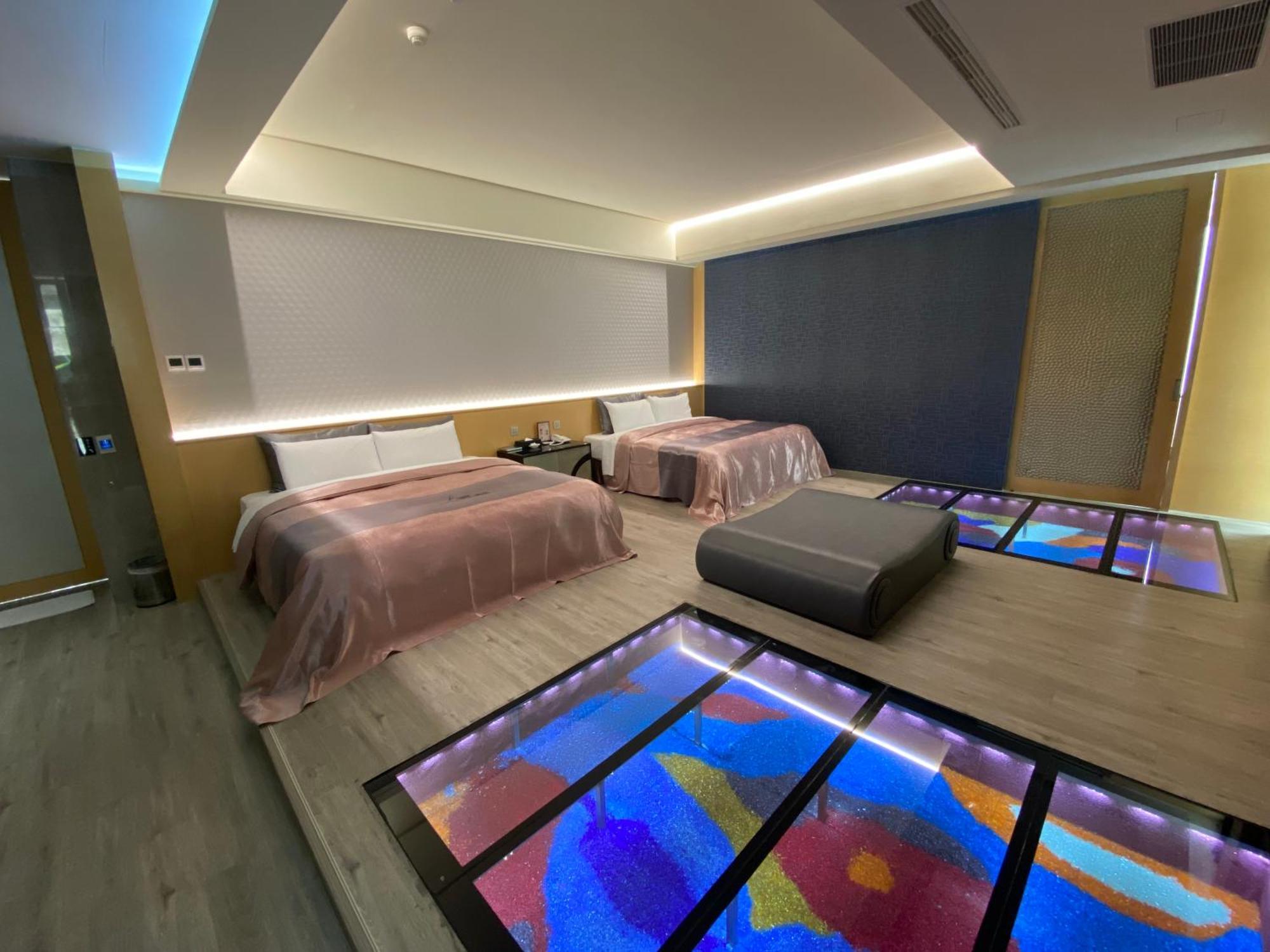 Xiadu Motel Taichung Eksteriør billede