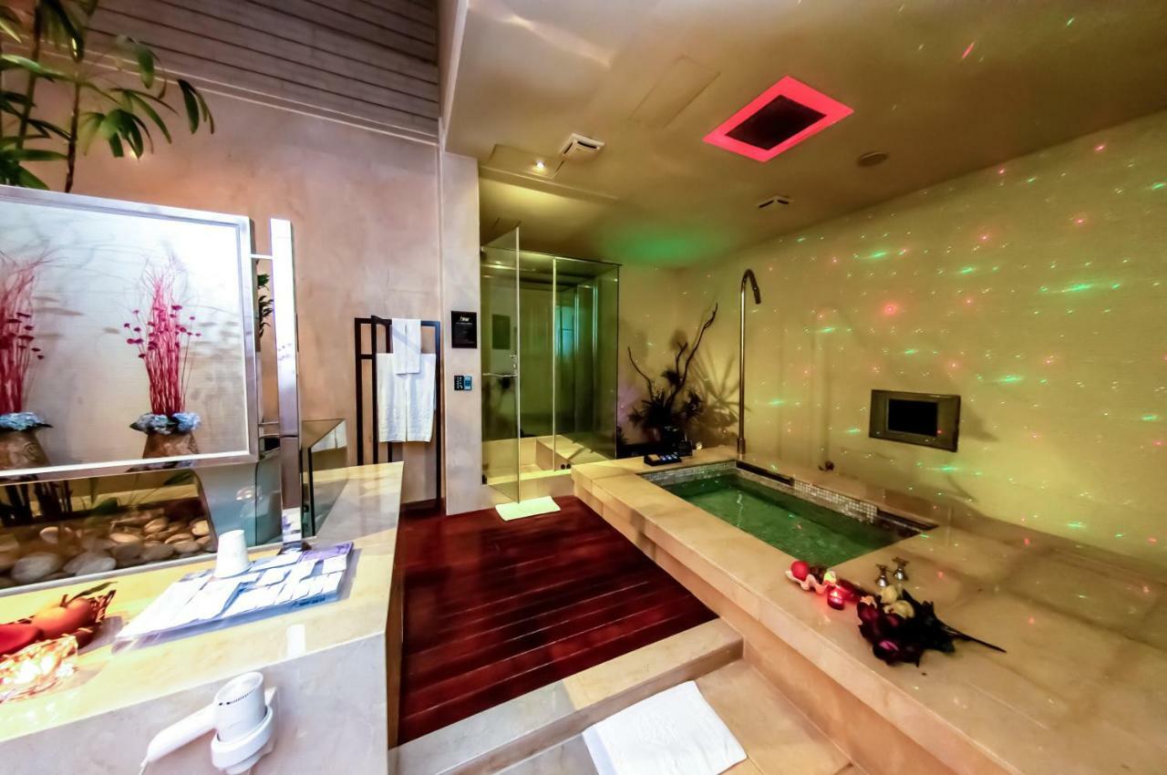 Xiadu Motel Taichung Eksteriør billede